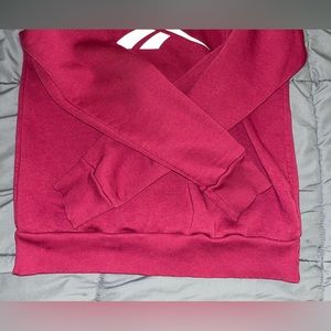 Reebok size medium crewneck